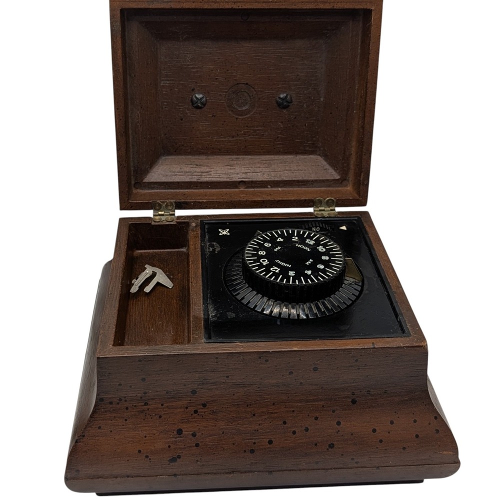 Vintage Sears Roebuck Timer Automatic Programming Tripper Casing Model 796.66100
